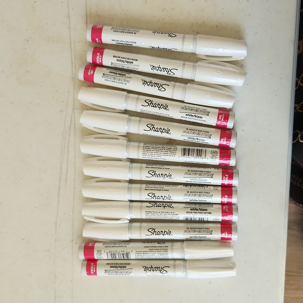Marker Paint Oil Based Sharpie white ink pink label point school art lot 12